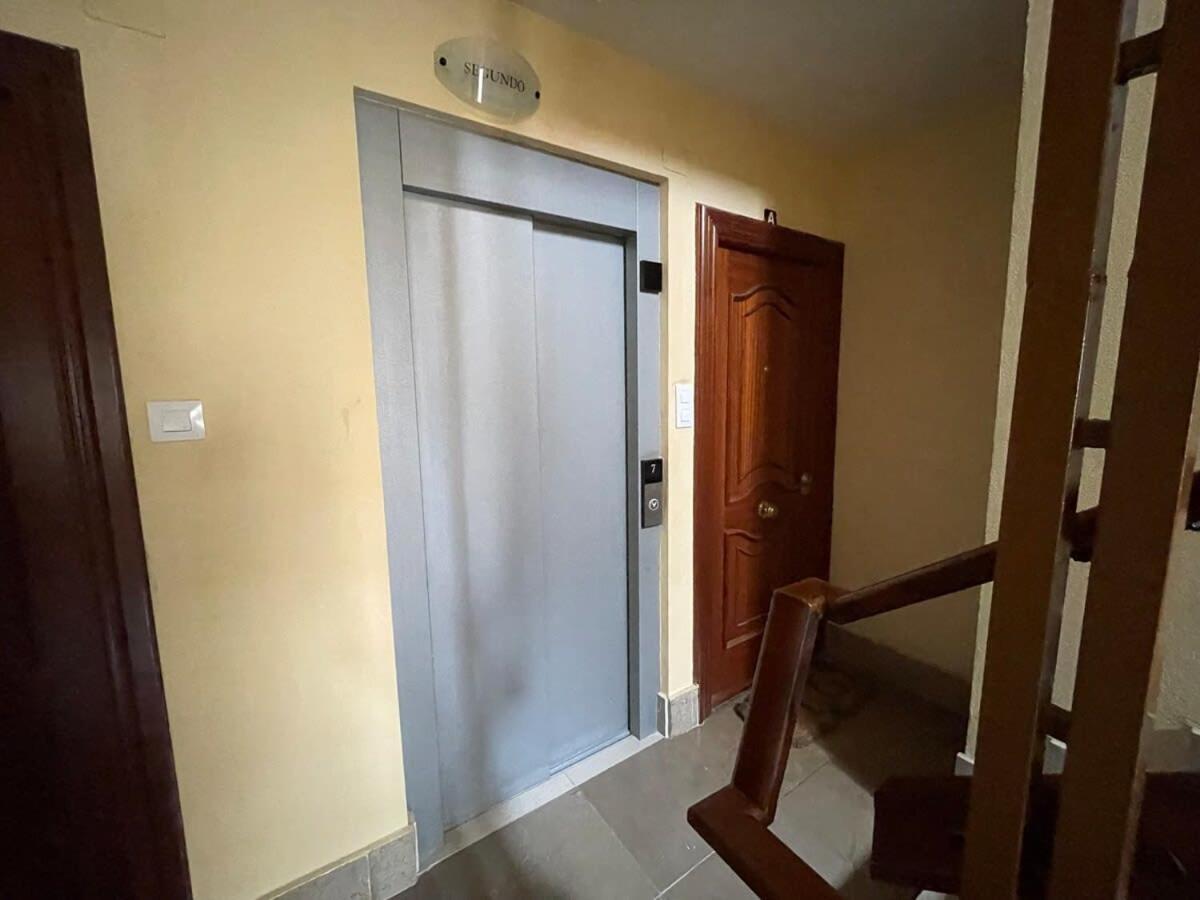 Coqueto Apartamento En El Centro De Santander Exteriör bild