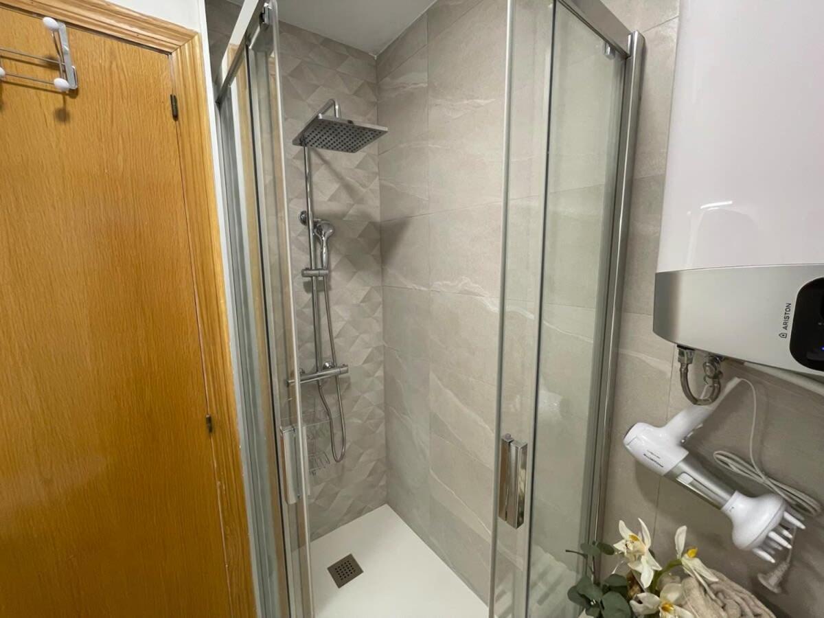 Coqueto Apartamento En El Centro De Santander Exteriör bild