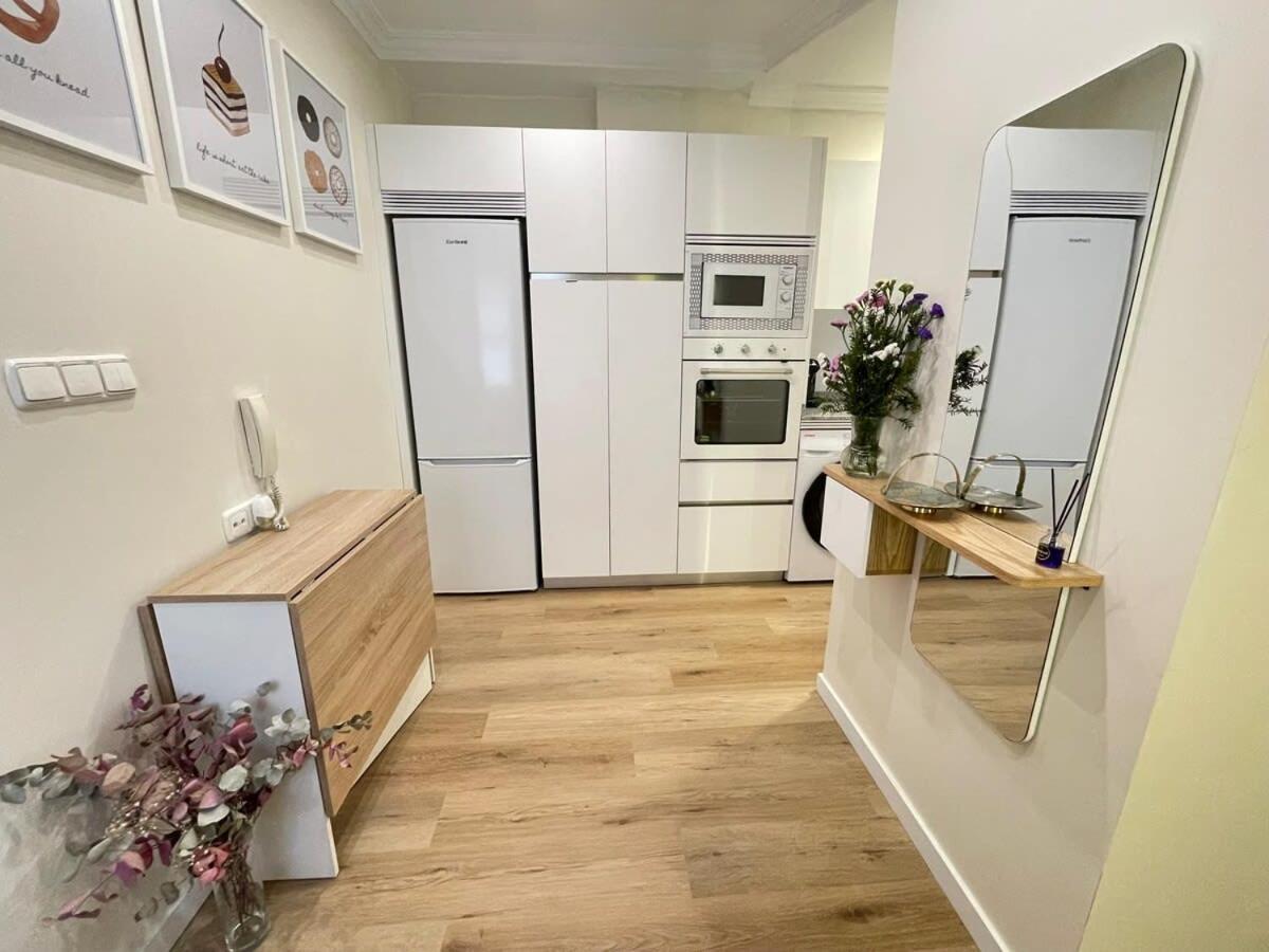 Coqueto Apartamento En El Centro De Santander Exteriör bild